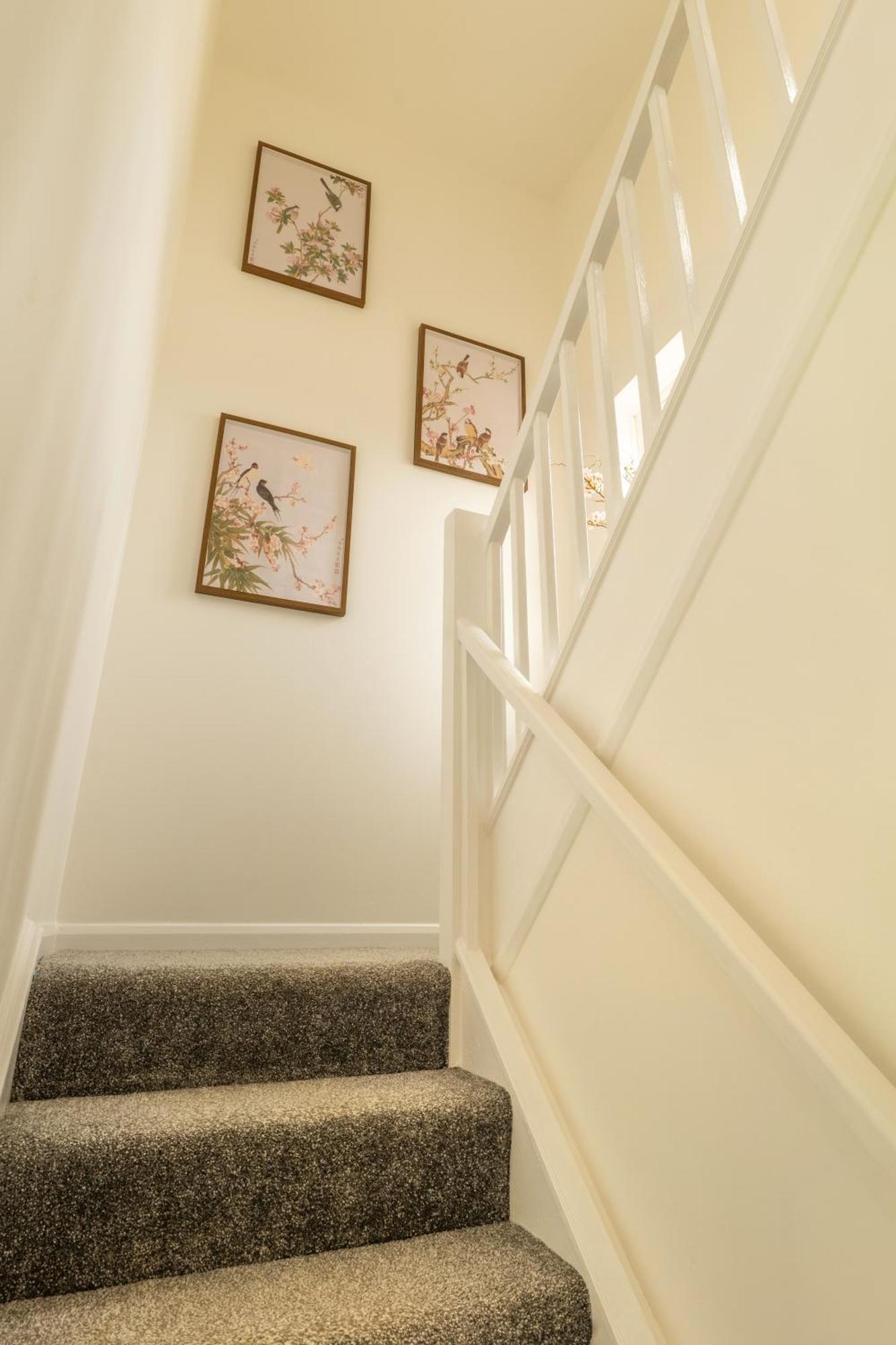 The Little Chinoiserie 2 Bed House With Large Garden And Only 7 Min Away From Mk Rail Station And Centre